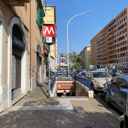Luminoso Monolocale A 2 Passi Dalla Metro A Apartment Roma Exterior foto